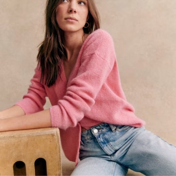 Sezane Barry V-Neck Button-Up Cardigan Sweater in Rose BonBon Pink - Picture 4 of 4